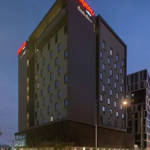 Hampton By Hilton Airport Hotel Bogota